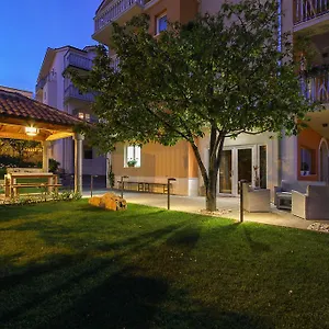 Appartement Mec & Tik, Split